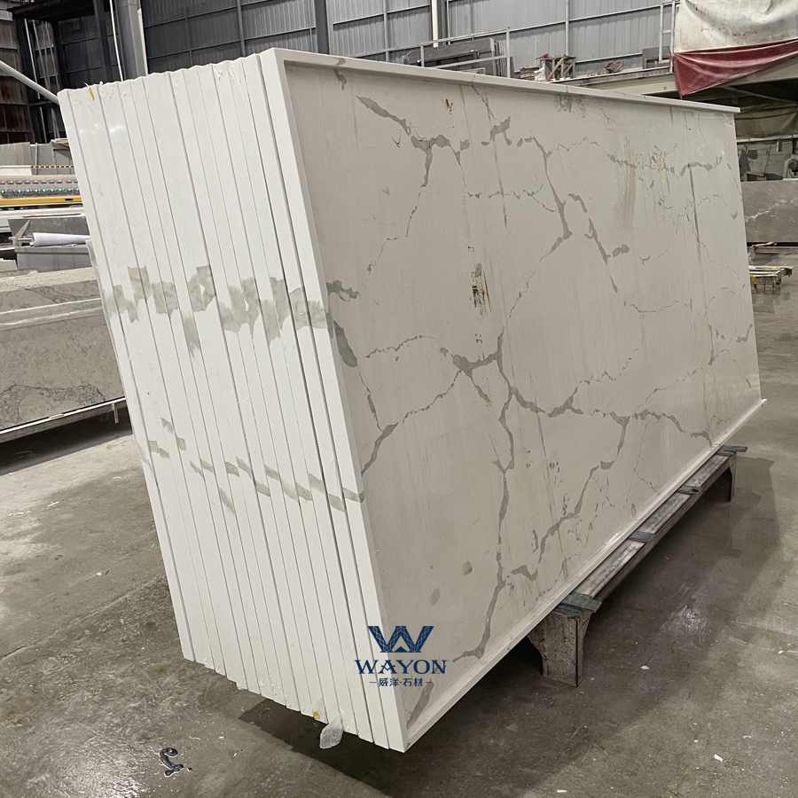 قمة جزيرة الكوارتز (WG468 إيرل وايت)
