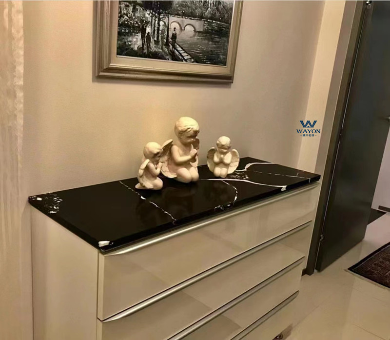 حافظة سكنية فنلندية باللون الأسود النجمي WG477