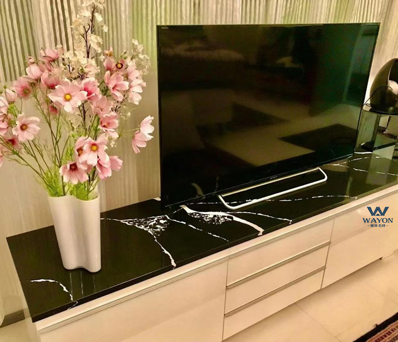 حافظة سكنية فنلندية باللون الأسود النجمي WG477
