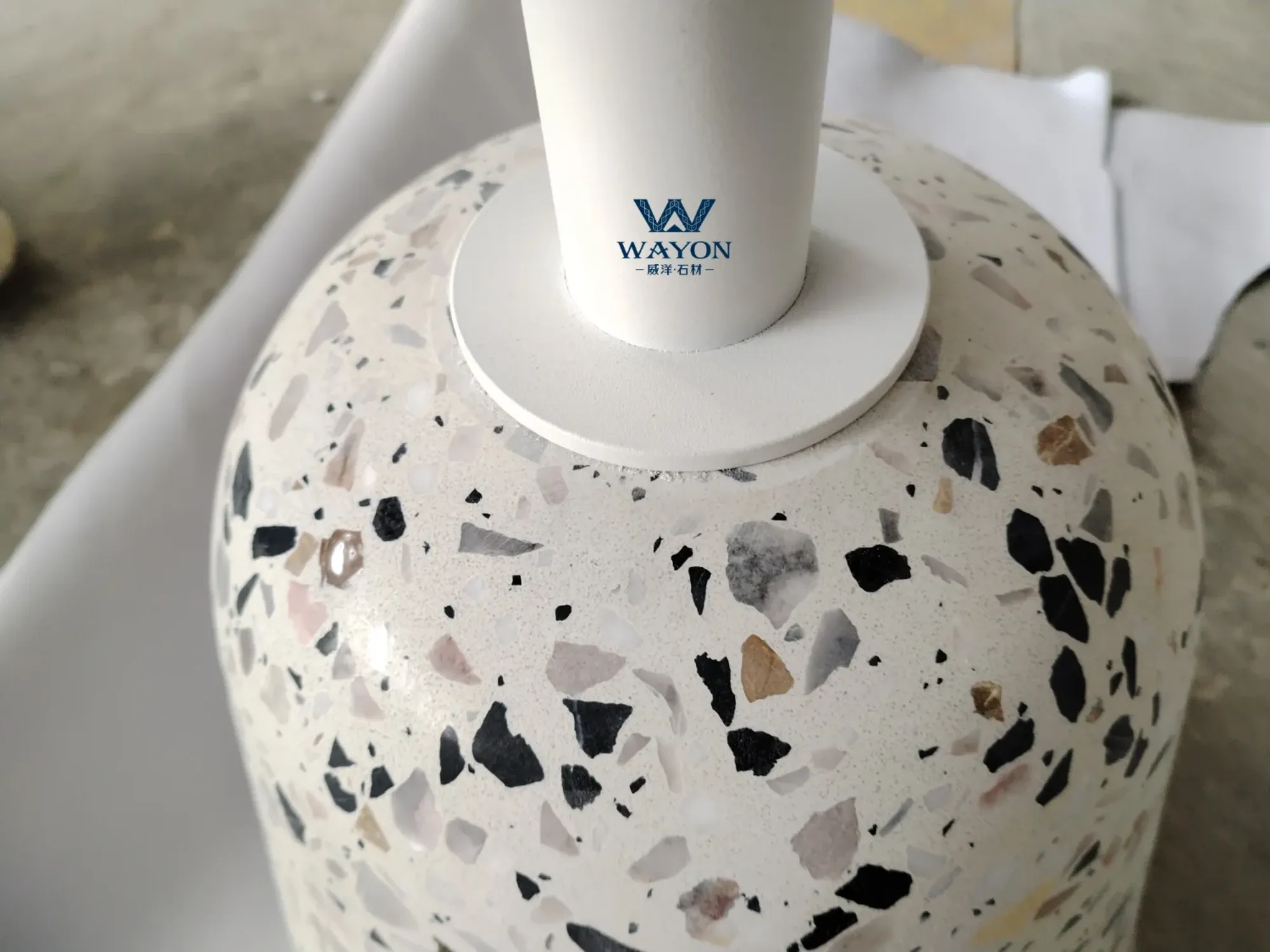 قاعدة طاولة قهوة من الترازو طراز WT240 Diamond Ice