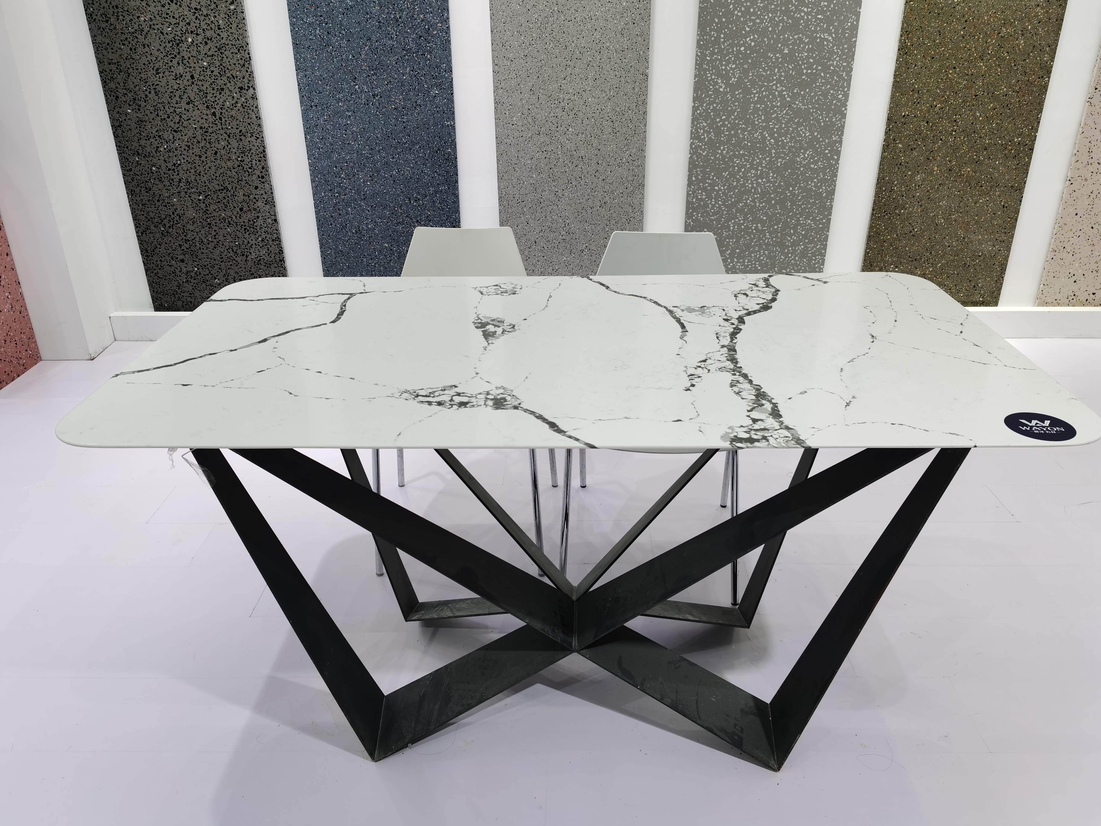طاولة كوارتز بيضاء WG469 Sunice